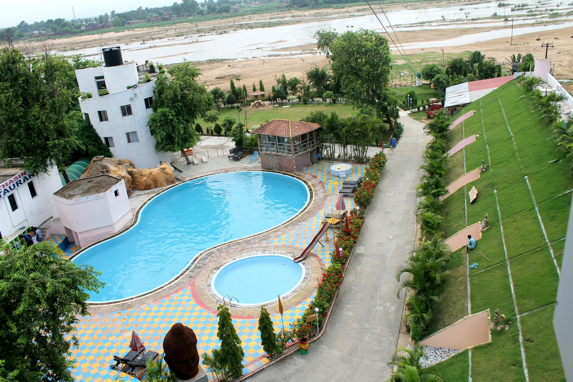 Sambodhi Retreat Hotel Exterior photo