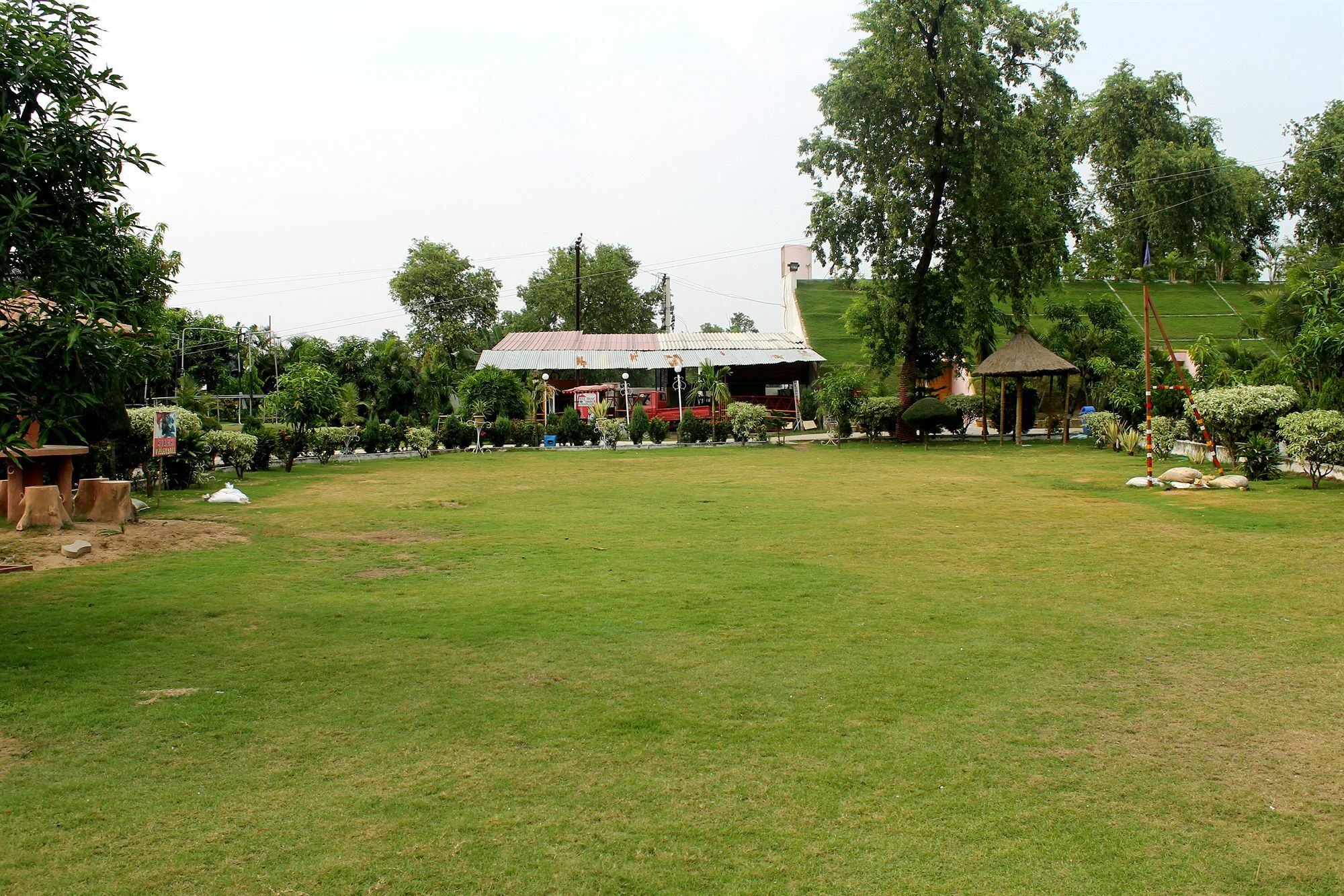 Sambodhi Retreat Hotel Exterior photo