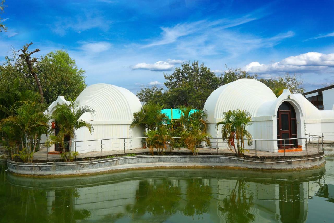 Sambodhi Retreat Hotel Exterior photo